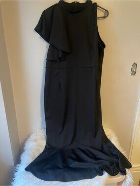Finejo Elegant Black One-Shoulder Ruffle Evening Dress